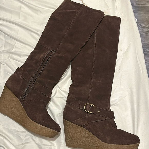 Brown Knee High Winter Boots Size 41/10.5 - Picture 1 of 4